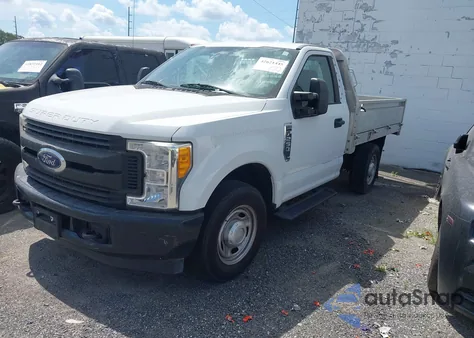 2017 Ford F-250 Xl z USA, uszkodzony, nr VIN 1FDBF2A63HEC81839